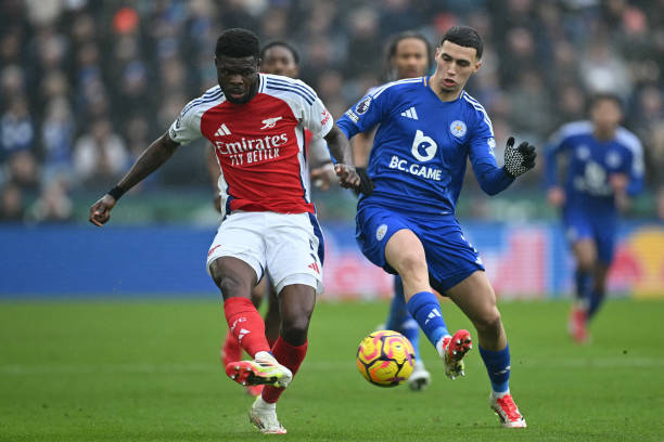 用中场球员 用中场球员